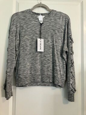 For The Republic Heather Gray Long Sleeve Lace-Up Sleeve Top
